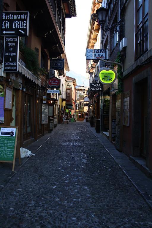 Hosteria La Antigua Potes Exterior photo